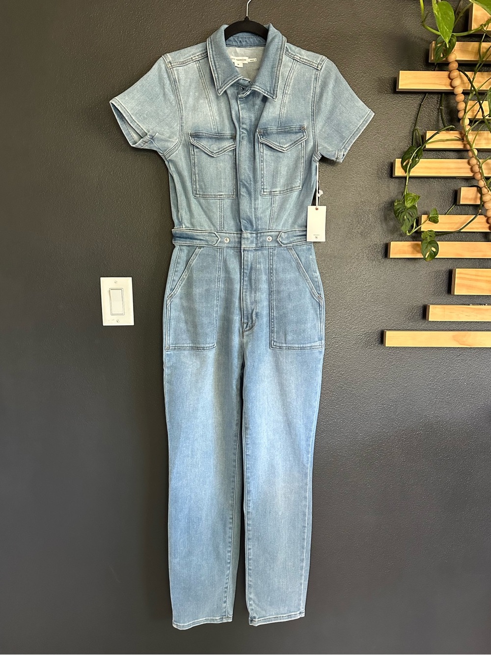 Good American Fit For Success Denim Jumpsuit Medium NWT Light Wash $199 - Picture 2 of 9